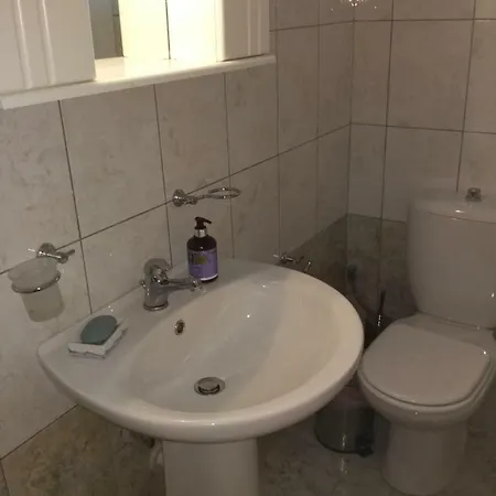 Holiday home σπίτι δίπλα στη θάλασσα Nikiana