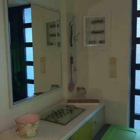 σπίτι δίπλα στη θάλασσα Holiday home *